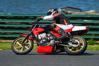 enduro-digital-images;event-digital-images;eventdigitalimages;mallory-park;mallory-park-photographs;mallory-park-trackday;mallory-park-trackday-photographs;no-limits-trackdays;peter-wileman-photography;racing-digital-images;trackday-digital-images;trackday-photos